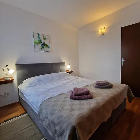 Apartments Katarina - New Renovated Rovinj Exterior photo