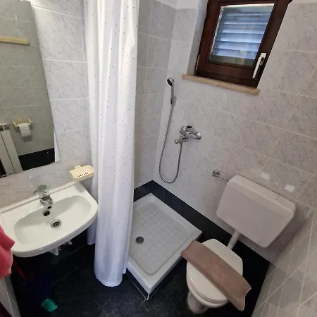 Apartments Katarina - New Renovated Rovinj Exterior photo